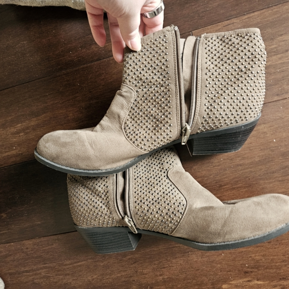 Massimo Size 11 Western Booties